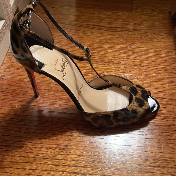 Christian Louboutin  Senora 100 PAT Leopardino
39.5 BRAND NEW - Picture 6 of 6